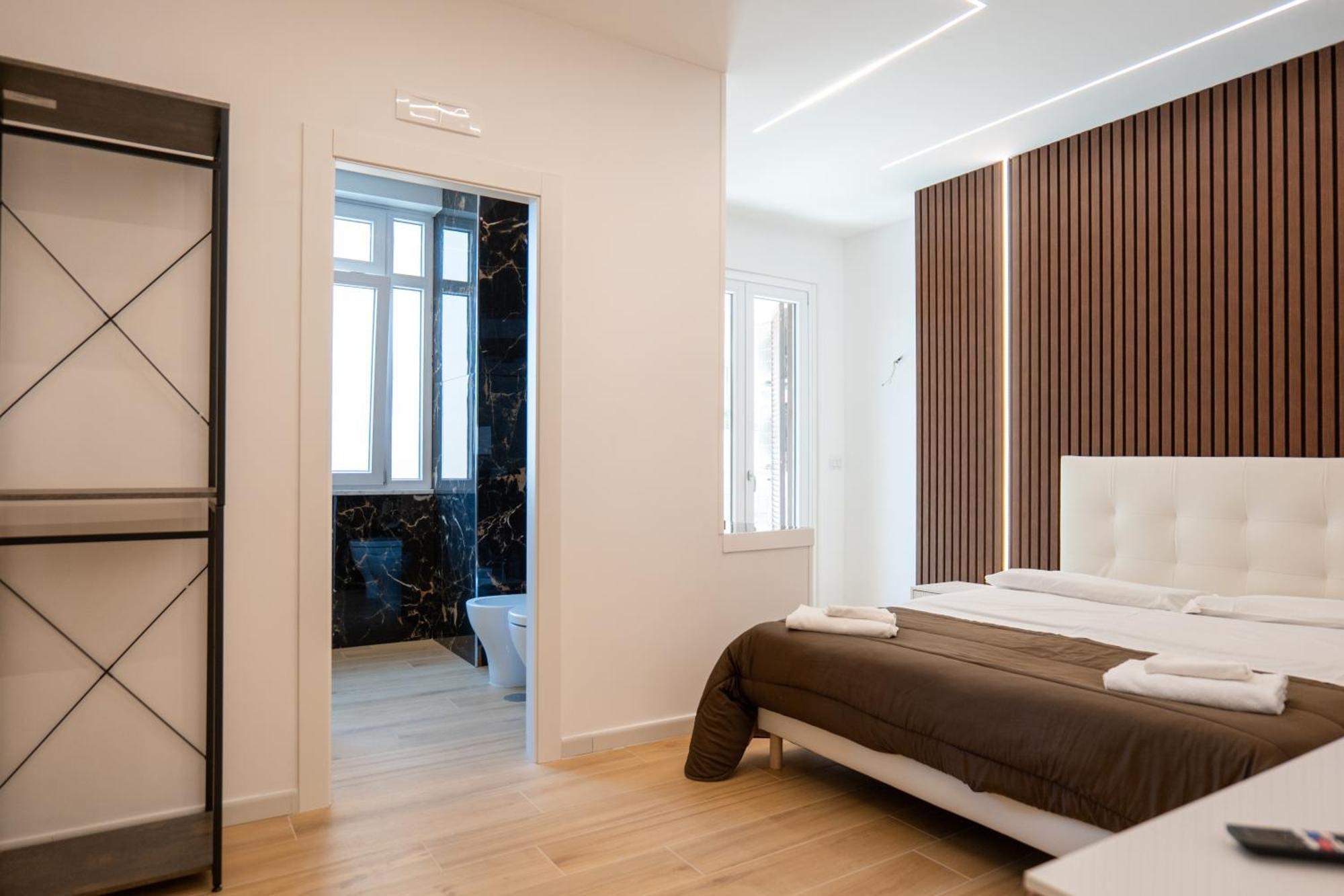 Relais San Demetrio - Modern & Central Rooms Salerno Esterno foto